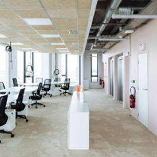 Bureau privé 64 m² 8 postes Location bureau Rue Horace Villeneuve-d'Ascq 59493 - photo 1